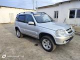 Chevrolet Niva 2014 года за 3 150 000 тг. в Атырау – фото 4
