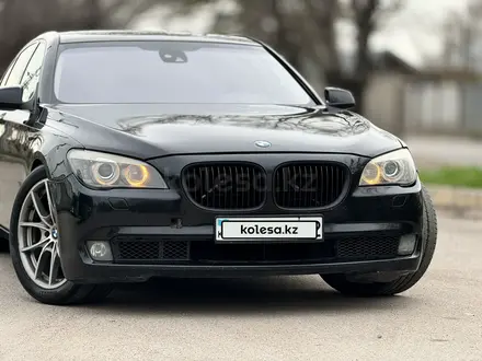 BMW 740 2013 года за 13 500 000 тг. в Алматы – фото 17