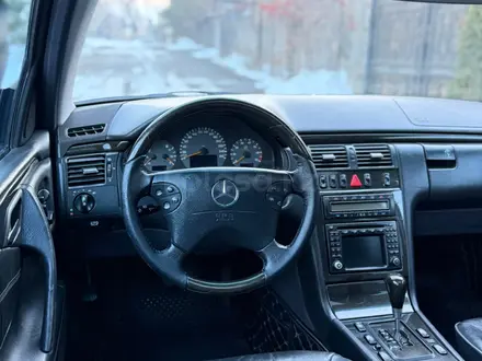 Mercedes-Benz E 320 1999 года за 5 300 000 тг. в Алматы – фото 34