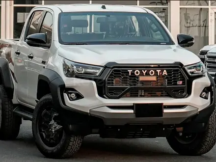 Toyota Hilux GR Sport 2025 года за 32 000 000 тг. в Алматы – фото 2