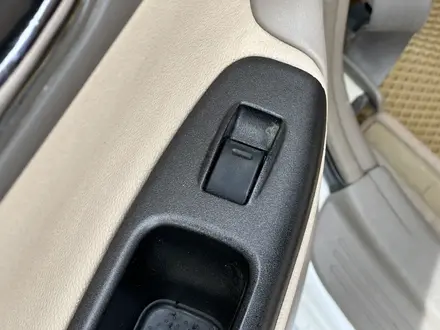 Toyota Camry 2004 года за 5 500 000 тг. в Актобе – фото 9