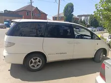 Toyota Estima, 2005