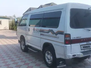 Mitsubishi Delica