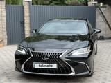 Lexus ES 200 2024 года за 20 000 000 тг. в Алматы – фото 2