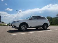 Mitsubishi Outlander 2016 года за 10 300 000 тг. в Алматы