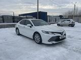 Toyota Camry 2018 года за 13 600 000 тг. в Алматы – фото 3