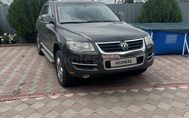 Volkswagen Touareg 2007 года за 8 200 000 тг. в Алматы