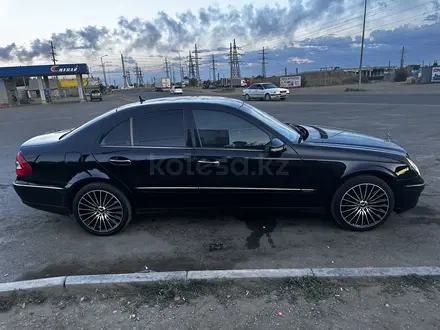 Mercedes-Benz E 280 2006 года за 7 000 000 тг. в Жезказган – фото 4