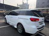 Kia Carnival 2016 года за 10 500 000 тг. в Алматы – фото 3