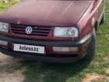 Volkswagen Vento 1996 года за 990 000 тг. в Шымкент