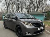 Toyota Sienna 2015 года за 14 000 000 тг. в Тараз