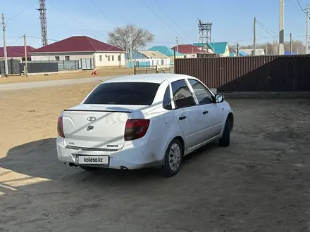 ВАЗ (Lada) Granta 2190 2013 года за 2 000 000 тг. в Актобе – фото 2