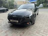 Hyundai Elantra 2022 года за 9 500 000 тг. в Уральск