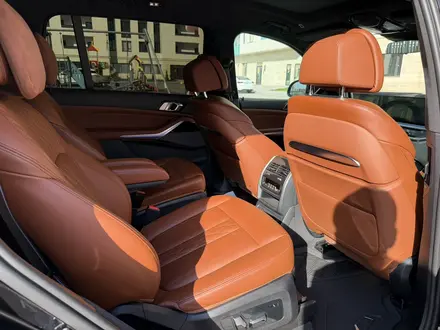 BMW X7 2022 года за 57 000 000 тг. в Алматы – фото 12