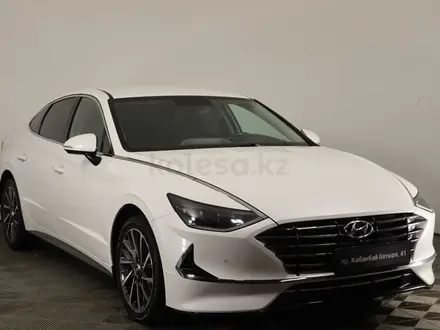 Hyundai Sonata 2020 года за 10 320 000 тг. в Астана – фото 3