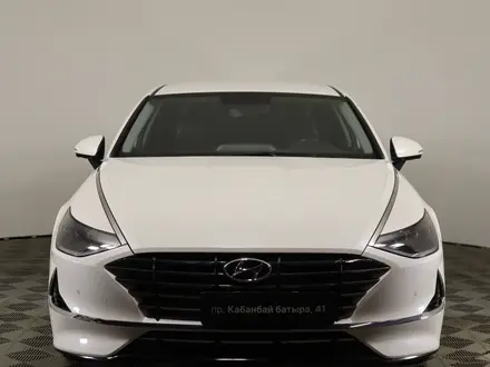 Hyundai Sonata 2020 года за 10 320 000 тг. в Астана – фото 2