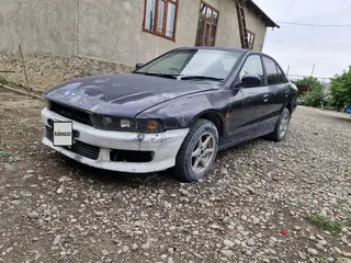 Mitsubishi Galant