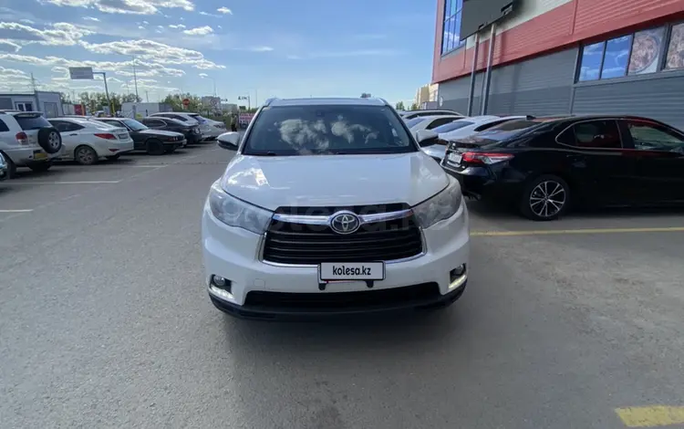 Toyota Highlander 2015 года за 11 500 000 тг. в Астана