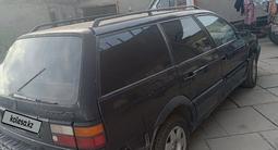 Volkswagen Passat 1993 года за 1 100 000 тг. в Тараз – фото 4
