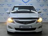 Hyundai Solaris 2015 года за 6 850 000 тг. в Шымкент – фото 2