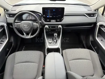 Toyota RAV4 2024 года за 15 700 000 тг. в Караганда – фото 12