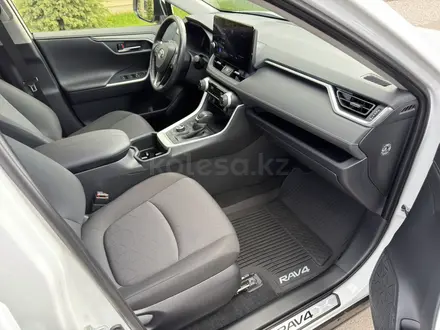 Toyota RAV4 2024 года за 15 700 000 тг. в Караганда – фото 15