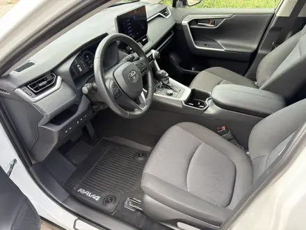 Toyota RAV4 2024 года за 15 700 000 тг. в Караганда – фото 9