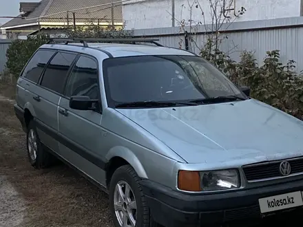 Volkswagen Passat 1991 года за 1 500 000 тг. в Уральск