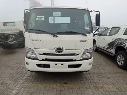 Hino  300 2022 года за 26 800 000 тг. в Астана