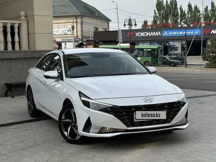 Hyundai Elantra 2023 года за 11 000 000 тг. в Алматы – фото 2