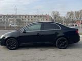 Volkswagen Jetta 2005 года за 2 200 000 тг. в Алматы – фото 3