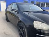 Volkswagen Jetta 2005 года за 2 200 000 тг. в Алматы – фото 5