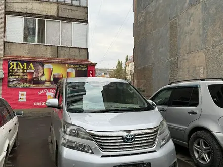 Toyota Vellfire 2009 года за 7 000 000 тг. в Атырау – фото 2