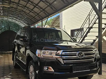 Toyota Land Cruiser 2020 года за 46 000 000 тг. в Шымкент