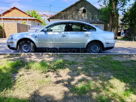 Volkswagen Passat 2002 года за 2 200 000 тг. в Алматы – фото 4