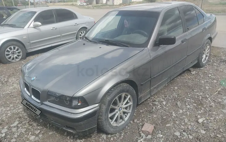 BMW 320 1992 годаүшін1 100 000 тг. в Сатпаев