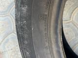 Автошины 215/55/17 нехсен шиномонтаж тегин за 35 000 тг. в Актау – фото 4