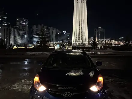 Hyundai Elantra 2012 года за 6 500 000 тг. в Астана