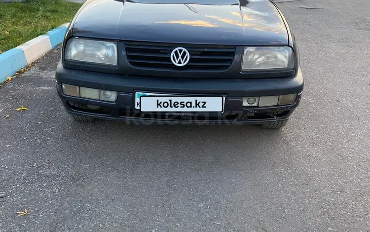 Volkswagen Vento 1994 года за 1 650 000 тг. в Караганда