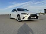 Lexus ES 300h 2019 года за 20 500 000 тг. в Актау – фото 2