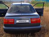Volkswagen Passat 1995 года за 1 500 000 тг. в Чингирлау – фото 3