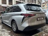 Toyota Sienna 2021 года за 29 500 000 тг. в Алматы – фото 4