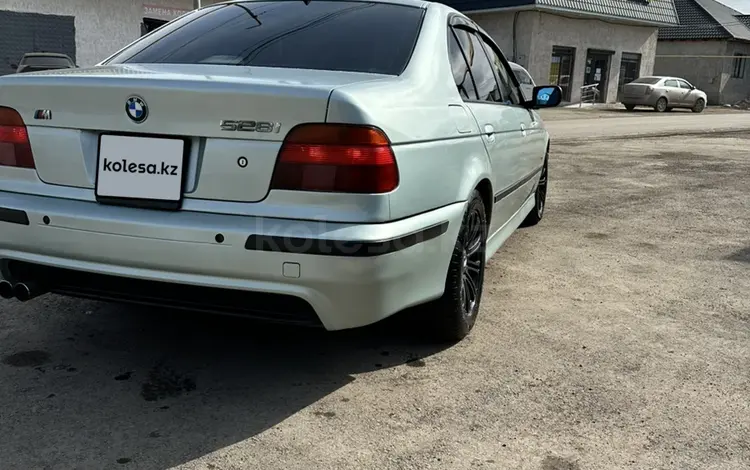 BMW 528 1996 года за 3 200 000 тг. в Алматы