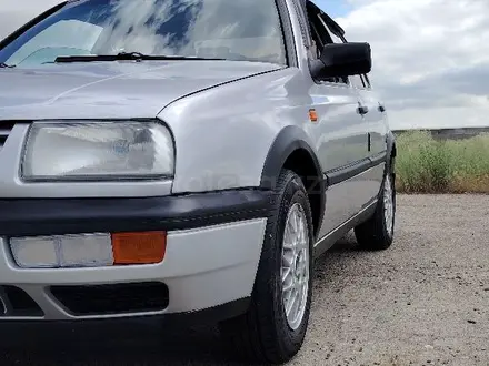 Volkswagen Vento 1994 года за 2 000 000 тг. в Тараз – фото 3