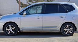 Kia Carens 2010 года за 4 500 000 тг. в Семей