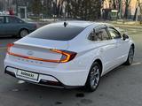 Hyundai Sonata 2023 года за 13 000 000 тг. в Алматы – фото 4