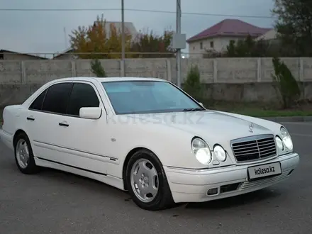 Mercedes-Benz E 320 1998 года за 2 900 000 тг. в Шымкент – фото 7