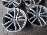 R18 5x112 разно размерные J8 ET30 J9 ET44 оригинал на BMW за 400 000 тг. в Алматы