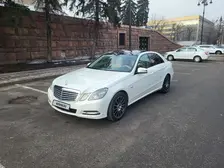 Mercedes-Benz E-Class, 2010