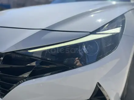 Hyundai Elantra 2022 года за 9 100 000 тг. в Шымкент – фото 4